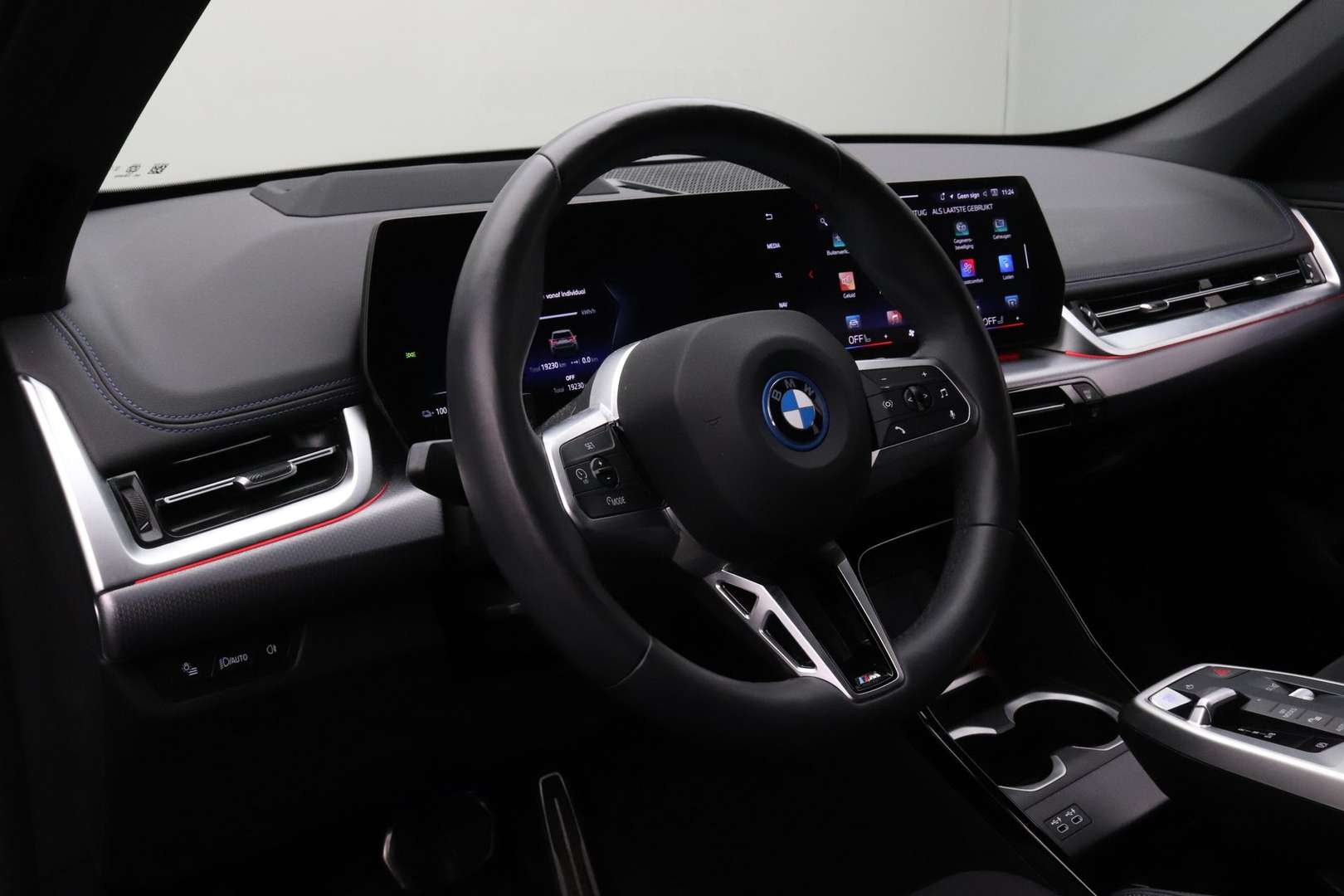 BMW IX1 EDrive20 - 2024 - Joinsteer - #11