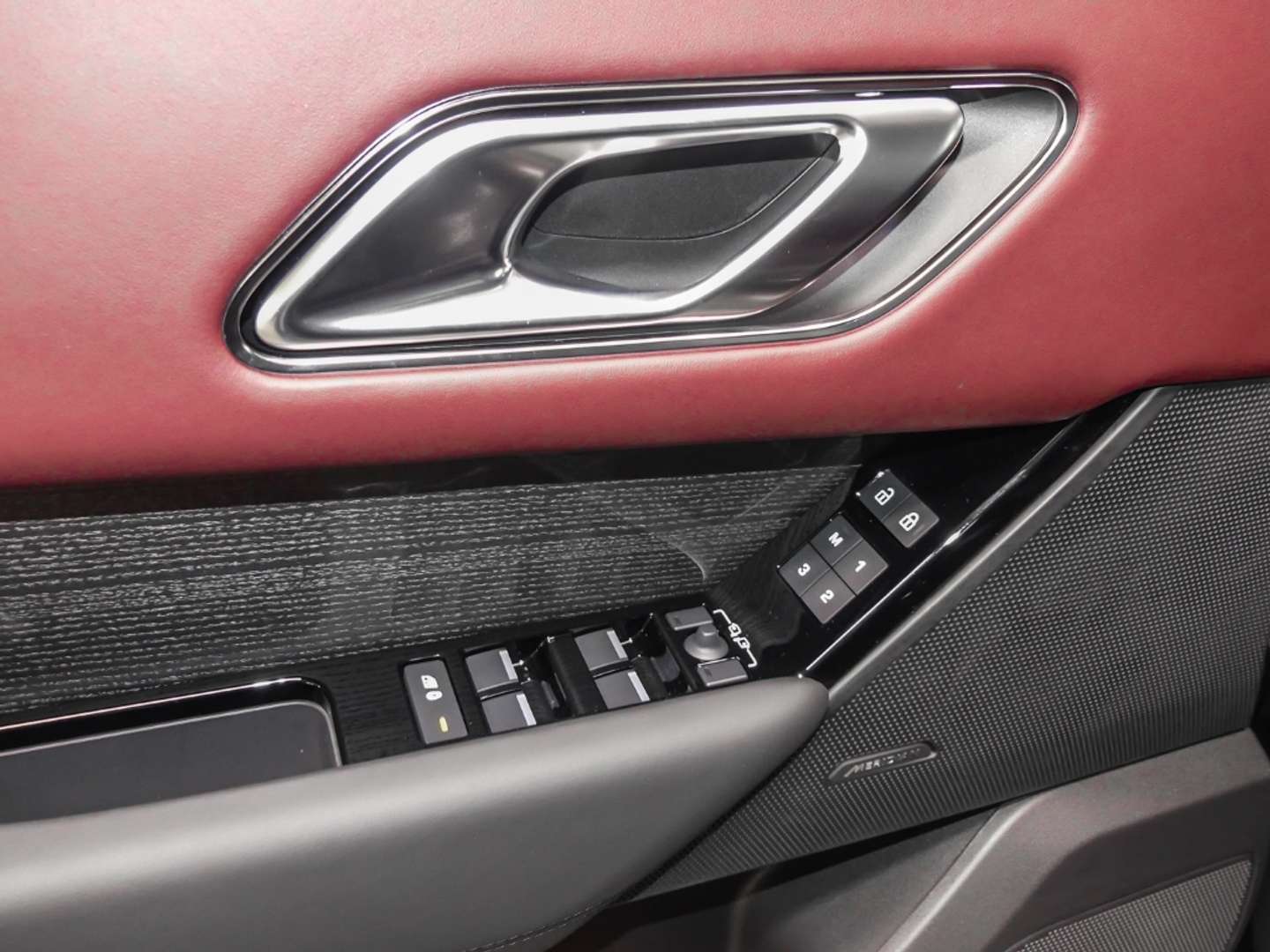 Land Rover Range Rover Velar Dynamic HSE D300 Mild-Hybrid - 2025 - Joinsteer - #15