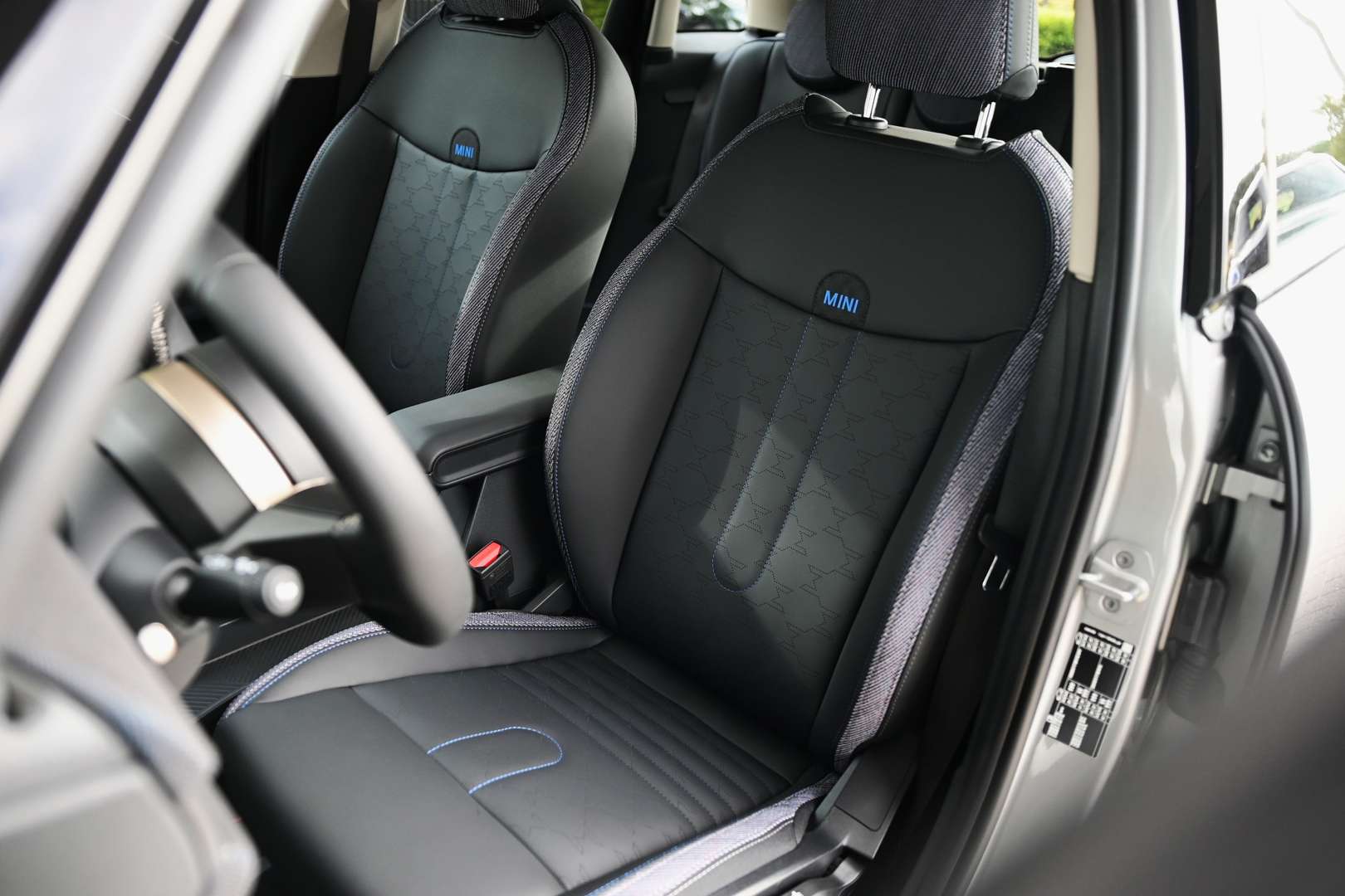 Mini Hatchback Classic Cooper - 2025 - Joinsteer - #2