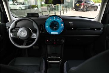 Mini Hatchback Classic Cooper — photo 3