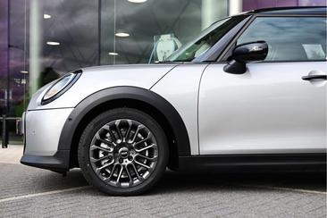 Mini Hatchback Classic Cooper — photo 6