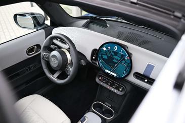 Mini Hatchback Favoured Cooper — photo 5