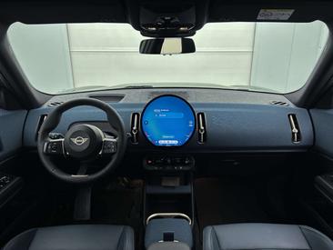 Mini Countryman Favoured Cooper E — photo 3