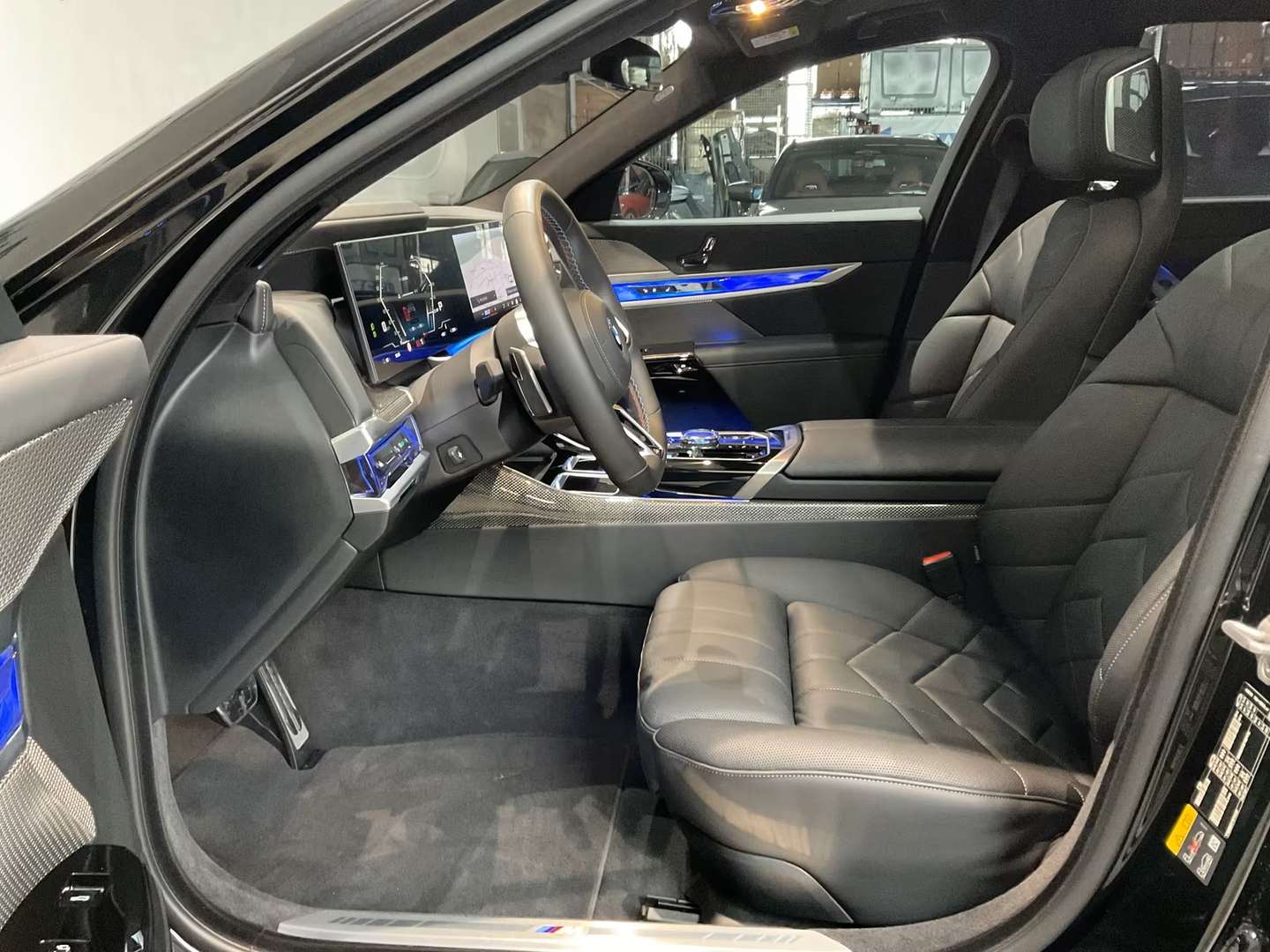 BMW I7 M50 - 2024 - Joinsteer - #4