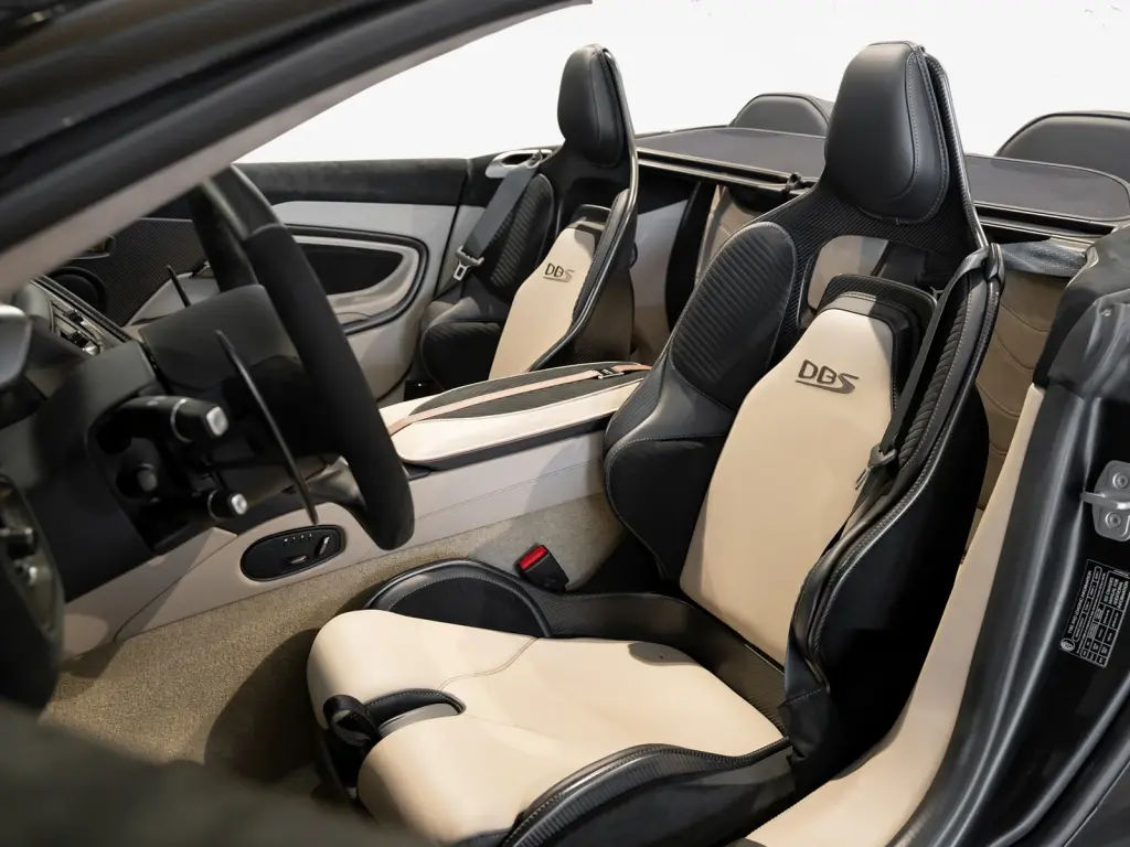 Aston Martin DBS (2018-24) DBS 770 Ultimate Volante 5.2 - 2023 - Joinsteer - #12