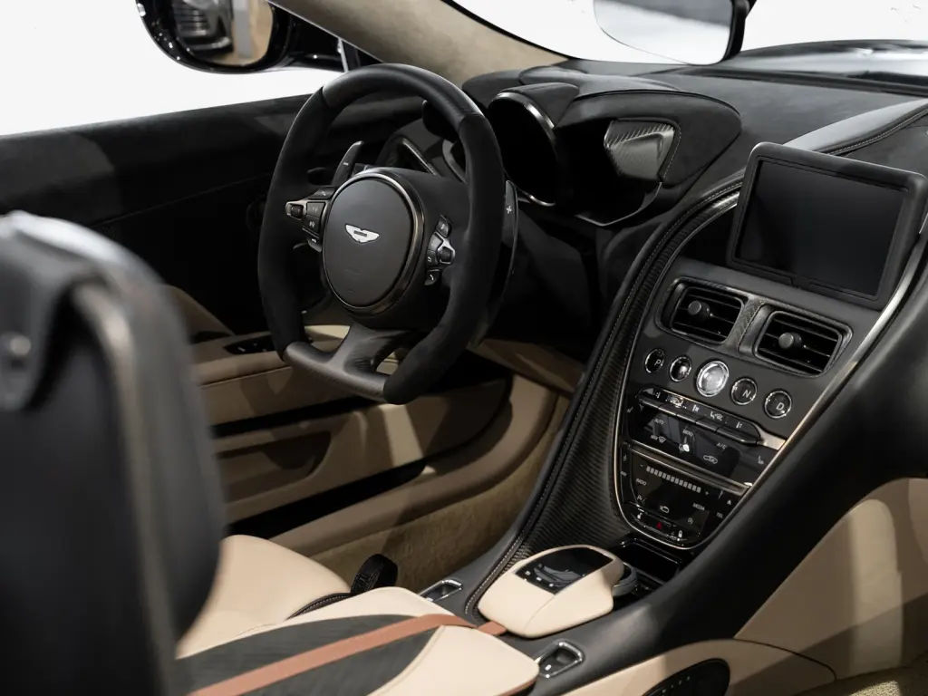 Aston Martin DBS (2018-24) DBS 770 Ultimate Volante 5.2 - 2023 - Joinsteer - #41
