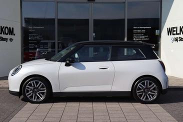 Mini Hatchback Classic Cooper E — photo 3