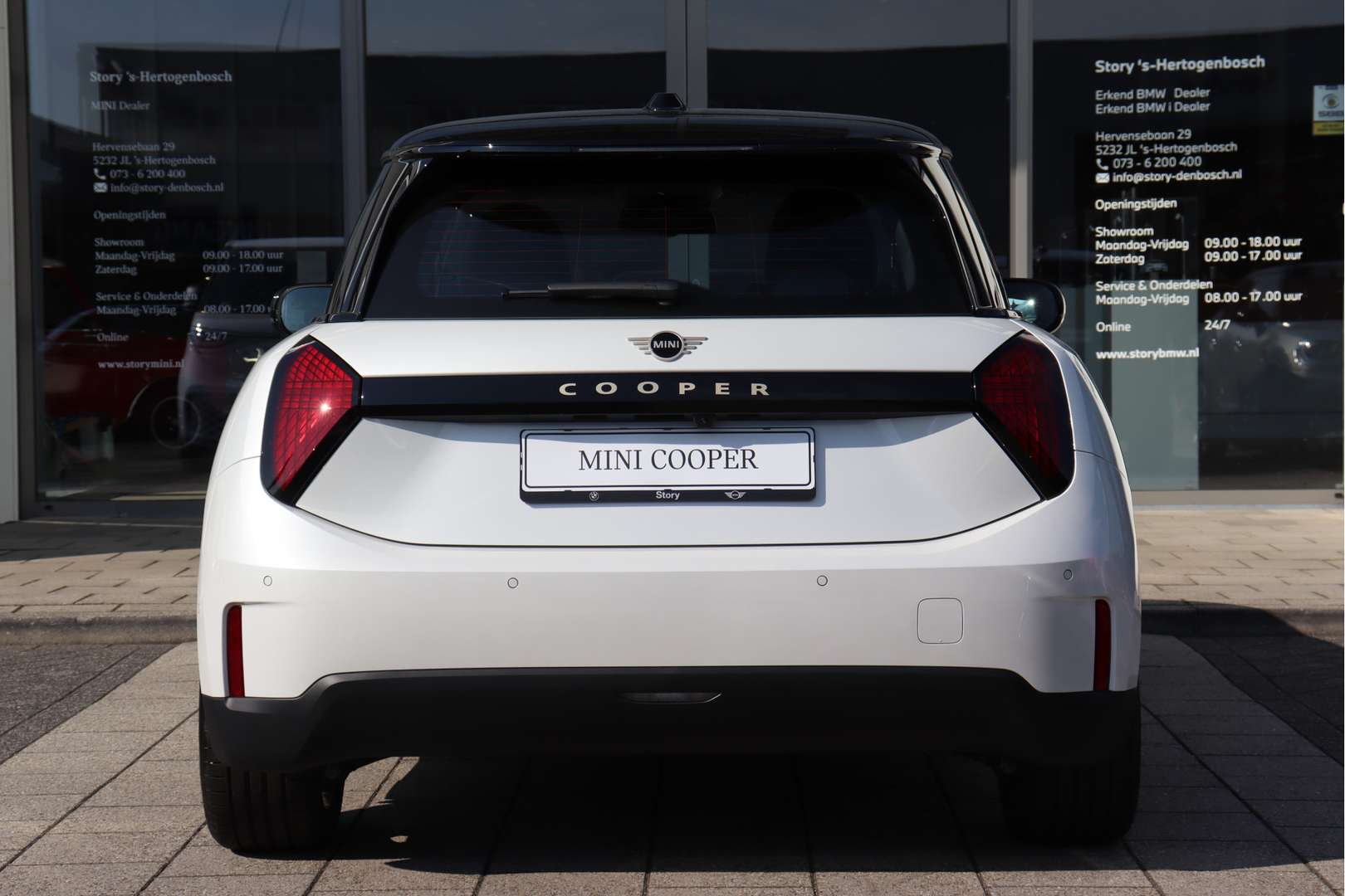 Mini Hatchback Classic Cooper E - 2025 - Joinsteer - #5