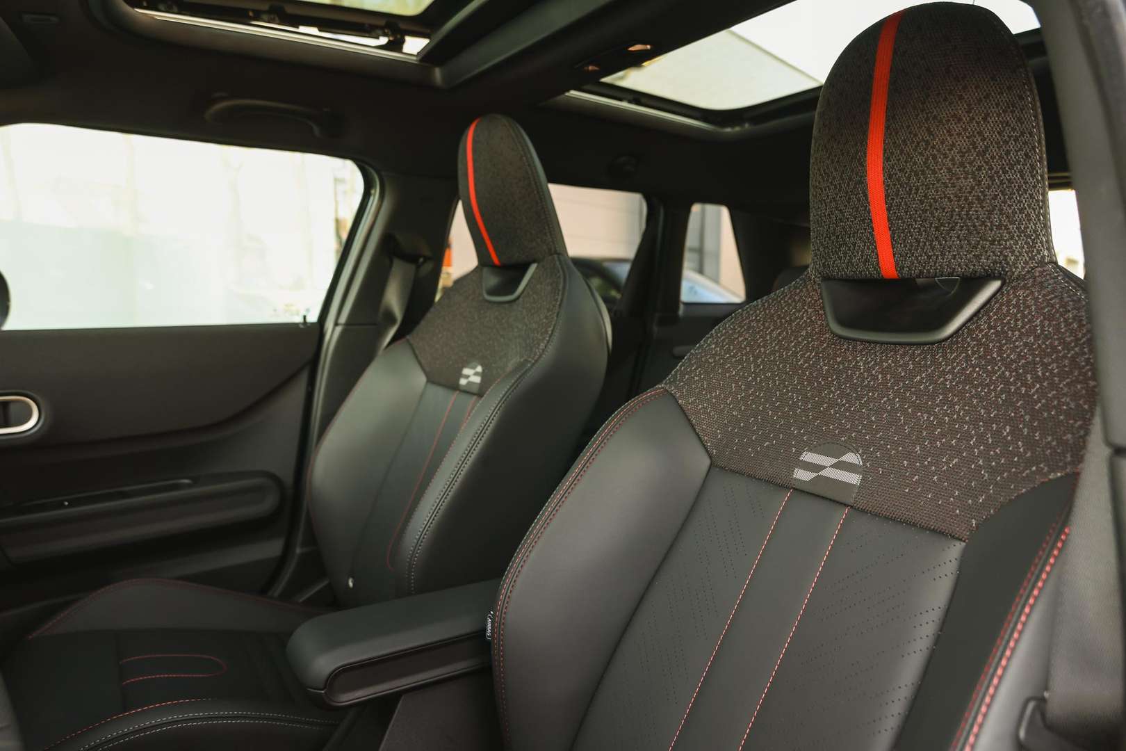 Mini Hatch JCW Trim John Cooper Works - 2024 - Joinsteer - #12