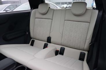 Mini Hatchback Favoured Cooper — photo 12