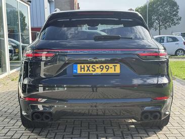 Porsche Cayenne III E-Hybrid Platinum Edition — photo 12