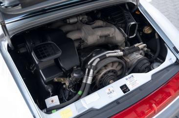 Porsche 993 Turbo S Cabriolet — photo 11