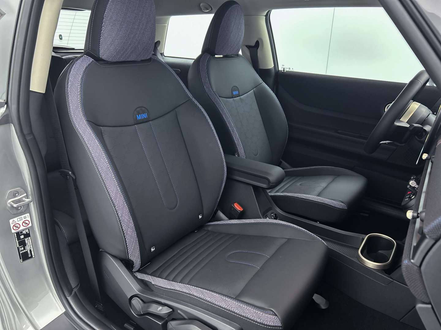 Mini Hatchback Classic Cooper - 2025 - Joinsteer - #12