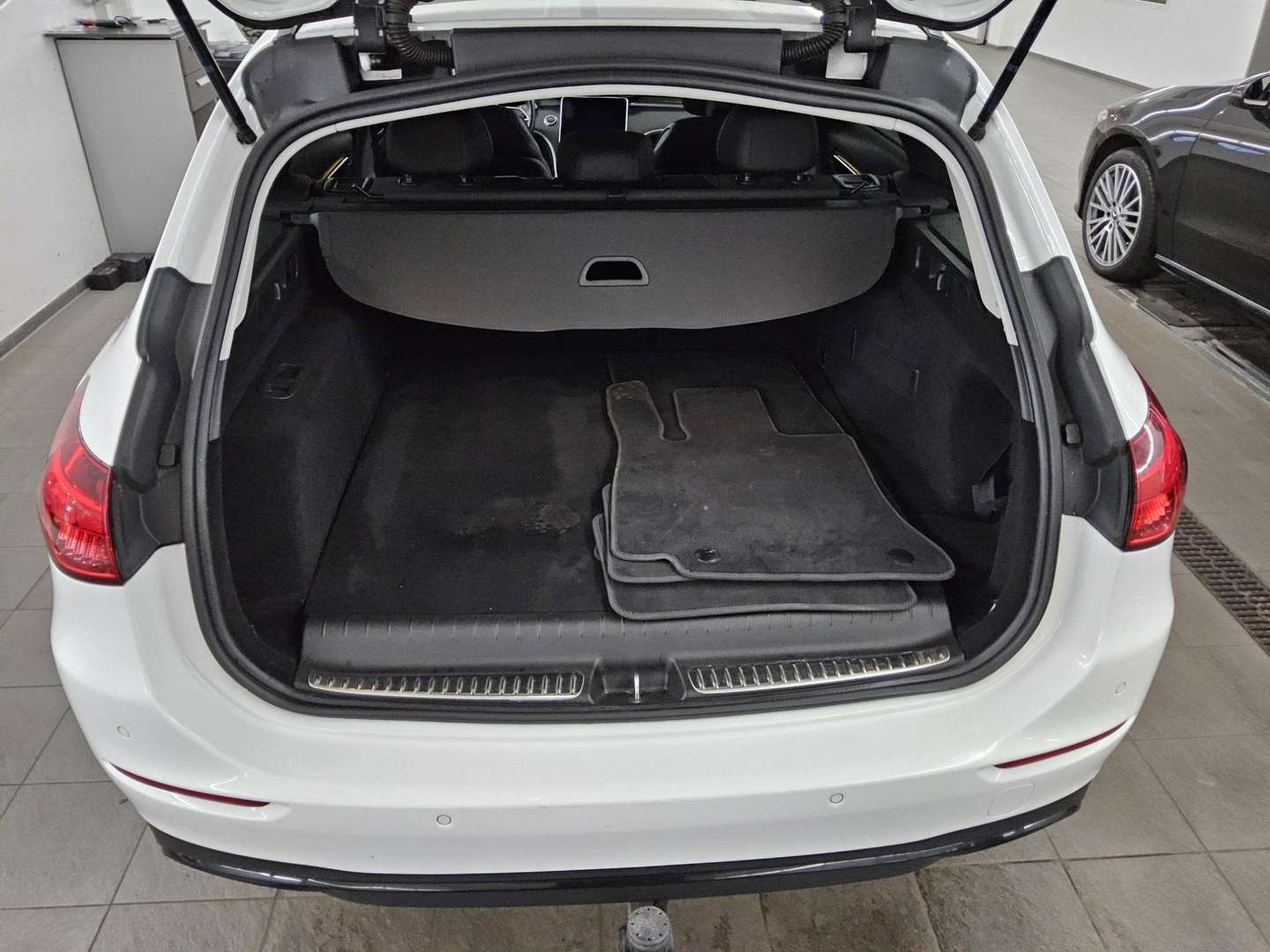 Mercedes Classe C 300 Avantgarde - 2023 - Joinsteer - #11