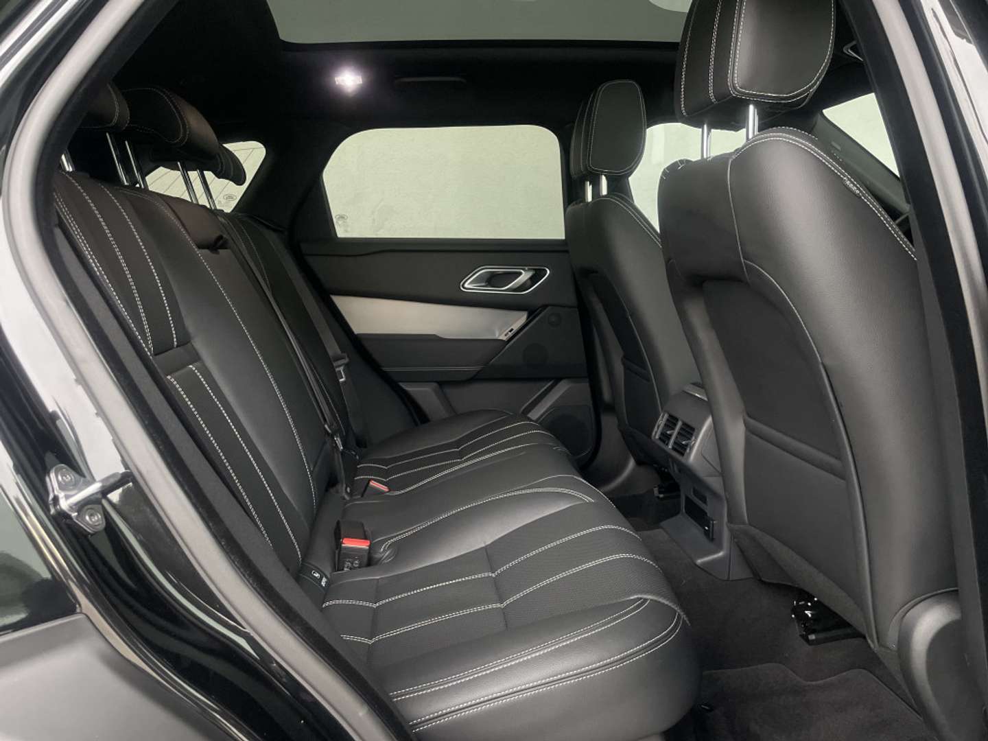 Land Rover Range Rover Velar P250 R-Dynamic SE - 2022 - Joinsteer - #9