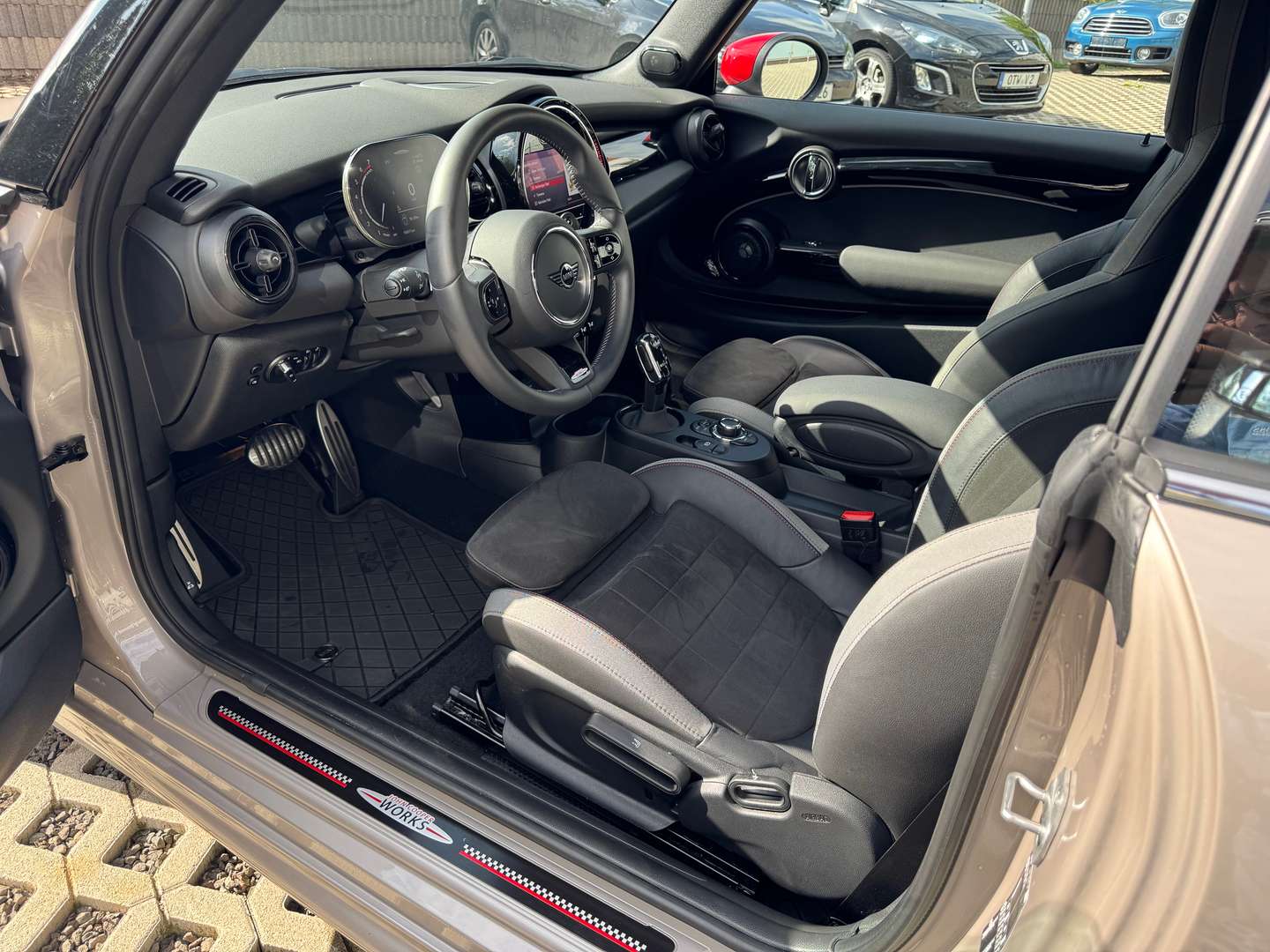Mini Cabrio John Cooper Works - 2024 - Joinsteer - #10
