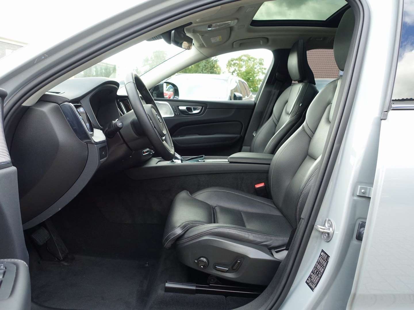 Volvo XC60 B5 Inscription - 2024 - Joinsteer - #8