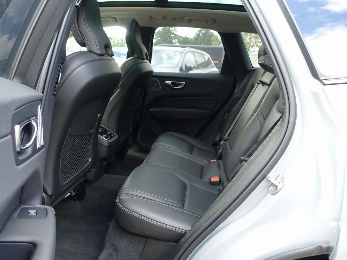 Volvo XC60 B5 Inscription - 2024 - Joinsteer - #9