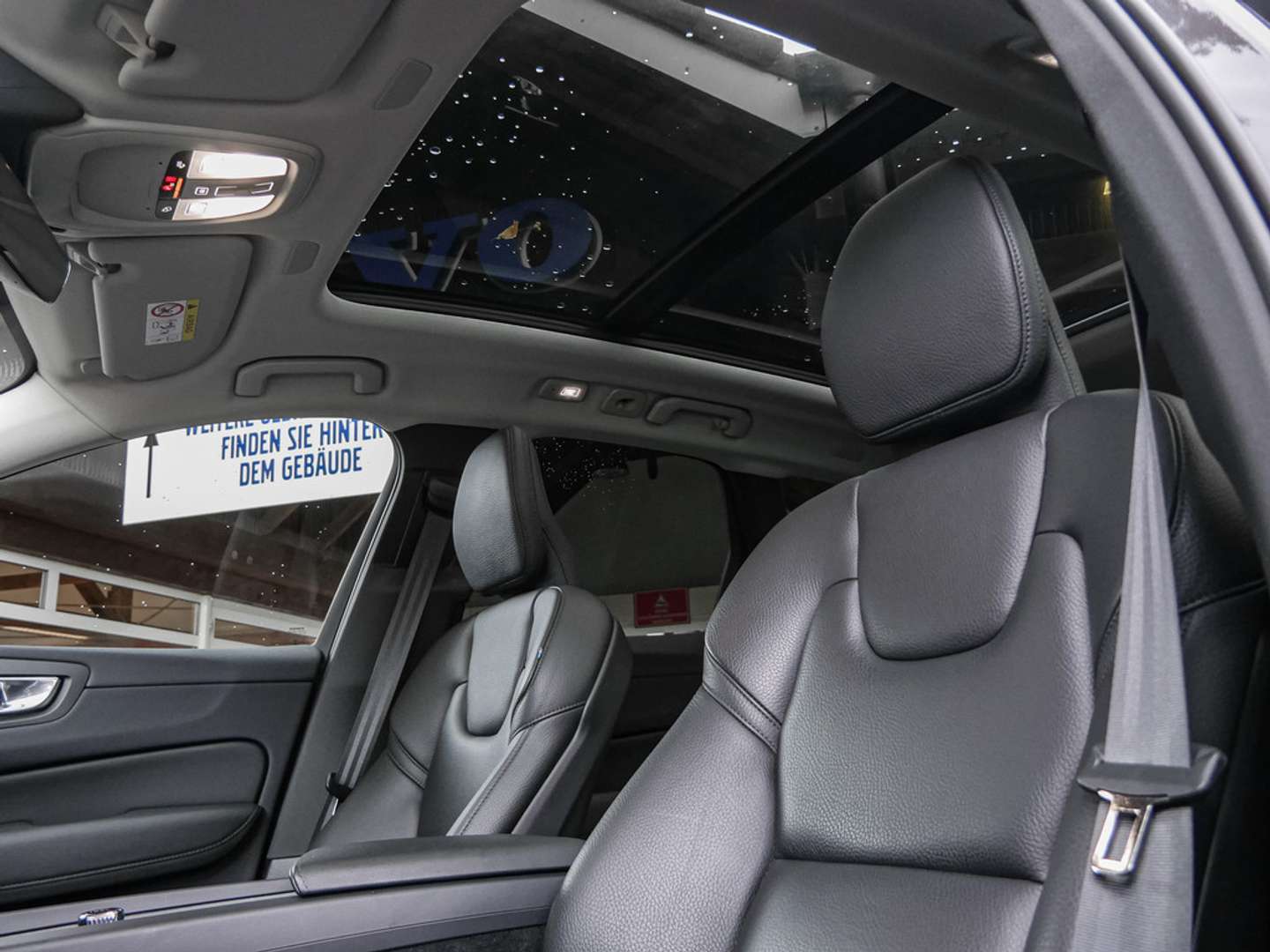 Volvo XC60 T6 Recharge R-Design - 2023 - Joinsteer - #11