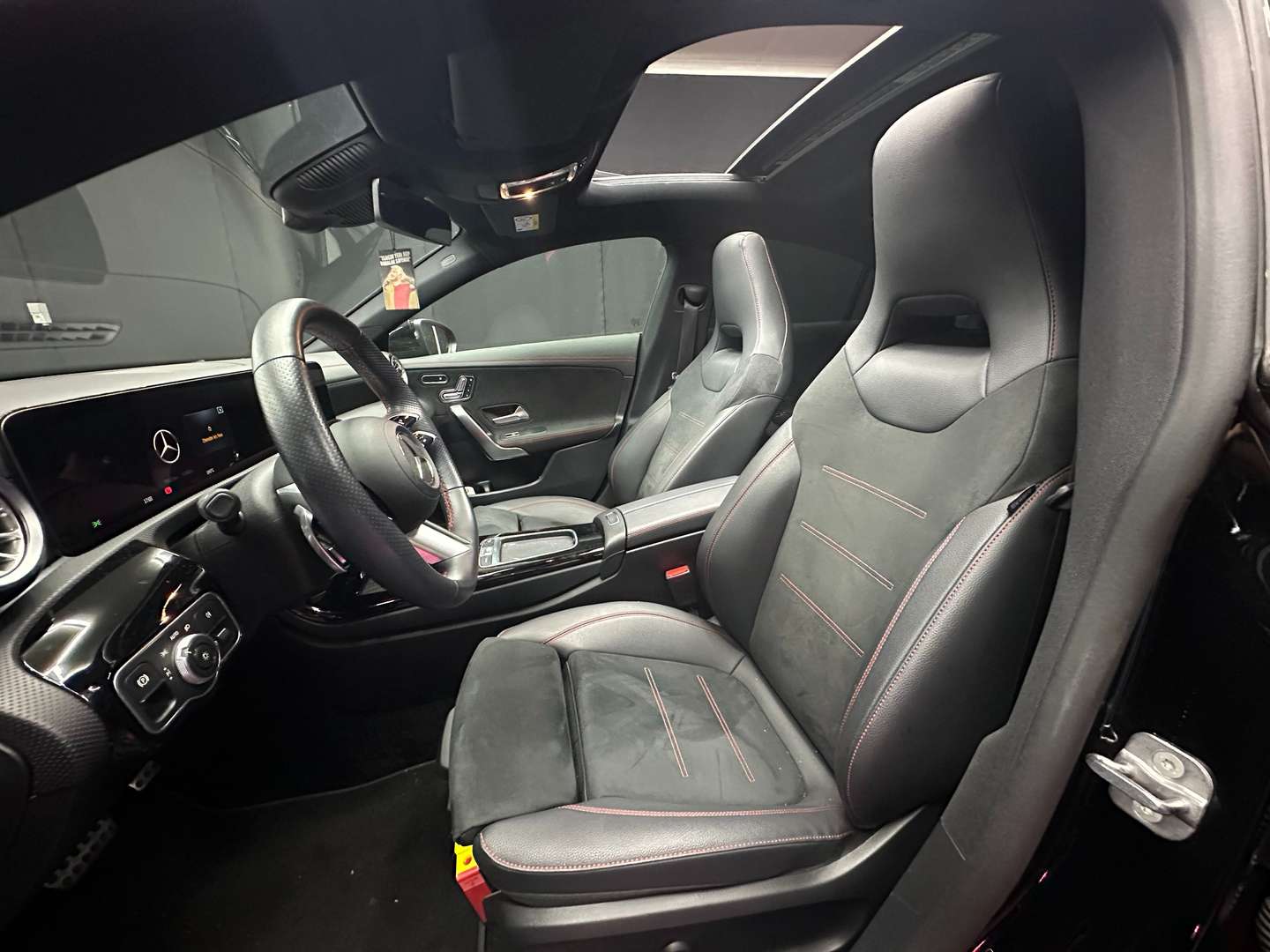 Mercedes CLA 180 AMG Line - 2024 - Joinsteer - #10