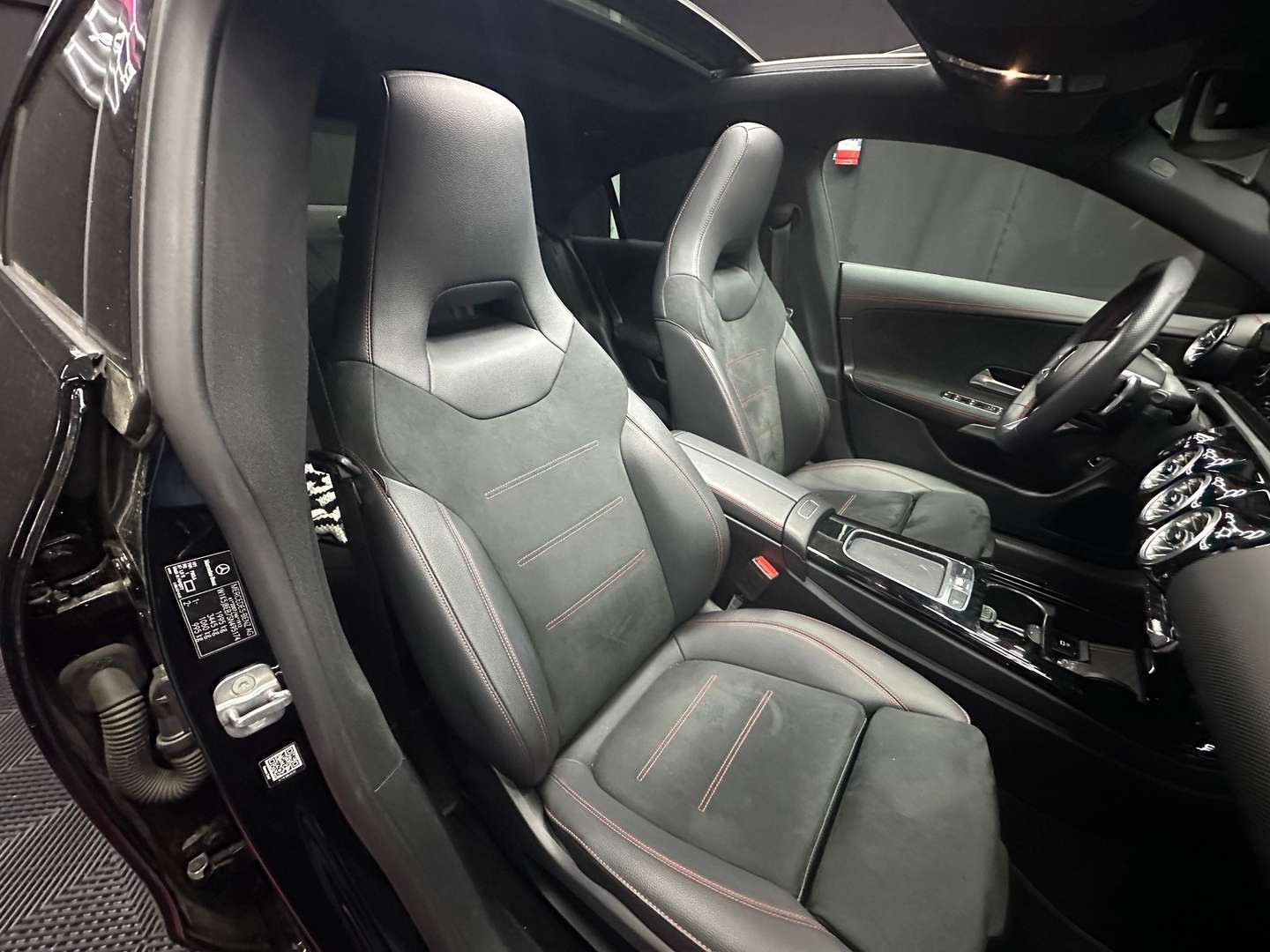 Mercedes CLA 180 AMG Line - 2024 - Joinsteer - #13