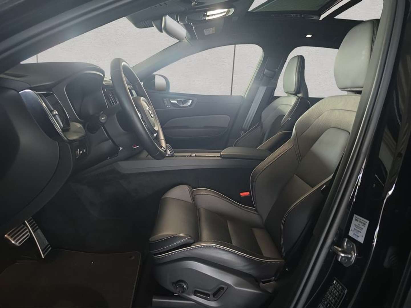 Volvo XC60 T6 Recharge R-Design - 2022 - Joinsteer - #6