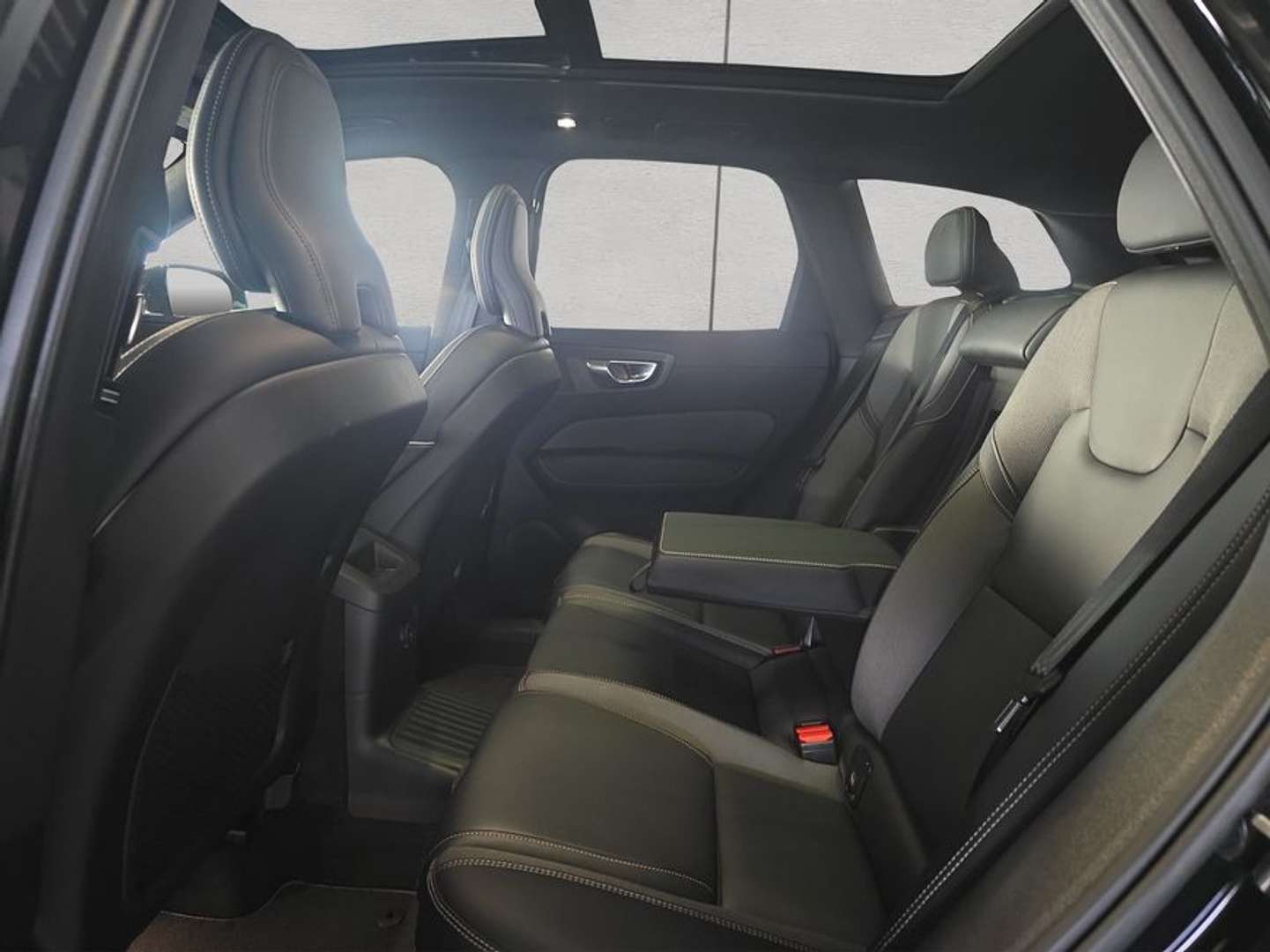 Volvo XC60 T6 Recharge R-Design - 2022 - Joinsteer - #16