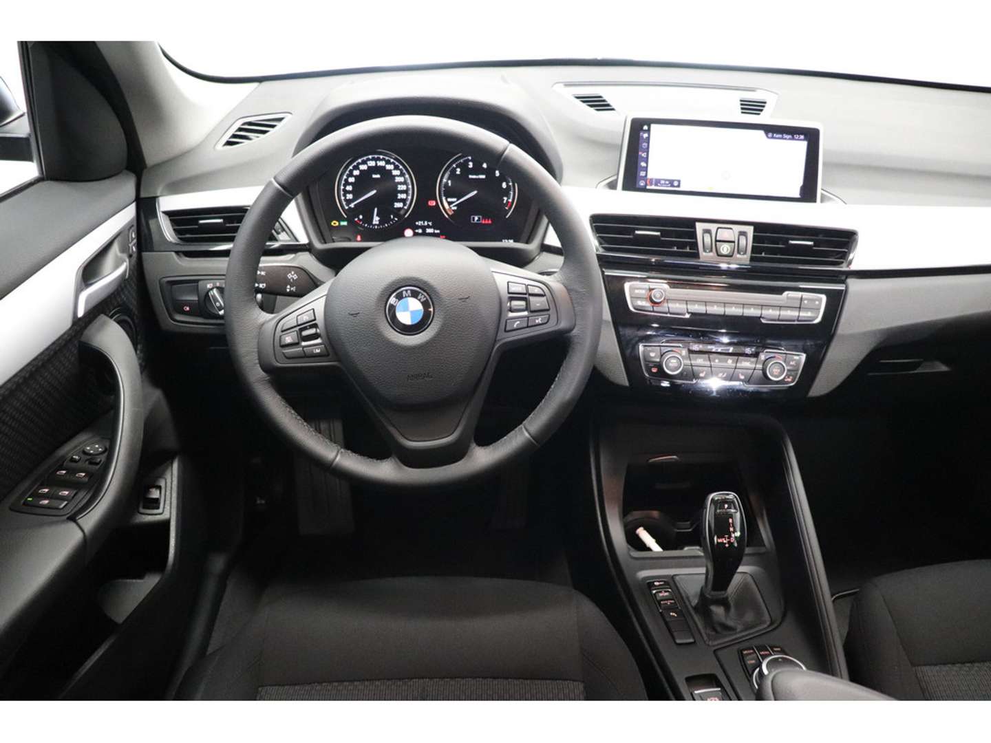 BMW X1 Advantage SDrive 18i - 2022 - Joinsteer - #13