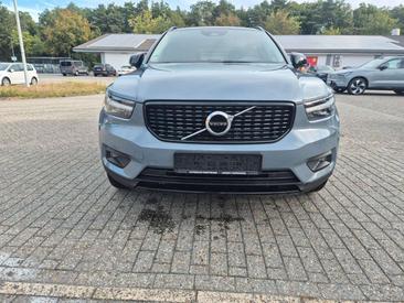 Volvo XC40 T5 Recharge R-Design — photo 2
