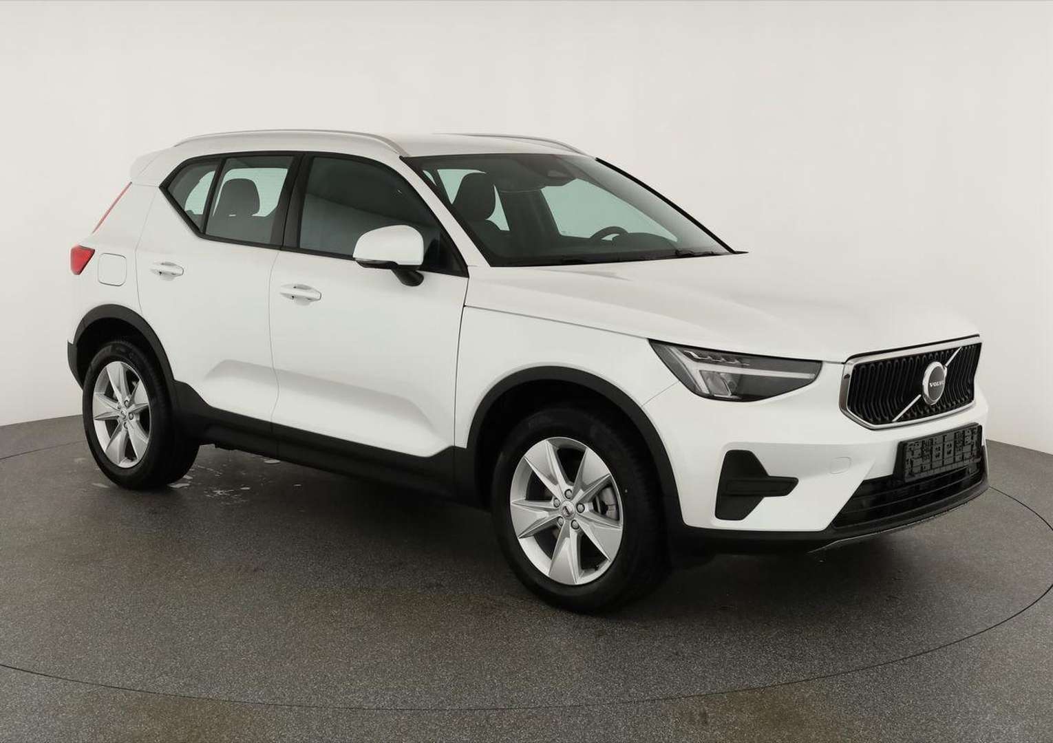 Volvo XC40 B3 Core - 2025 - Joinsteer - #1