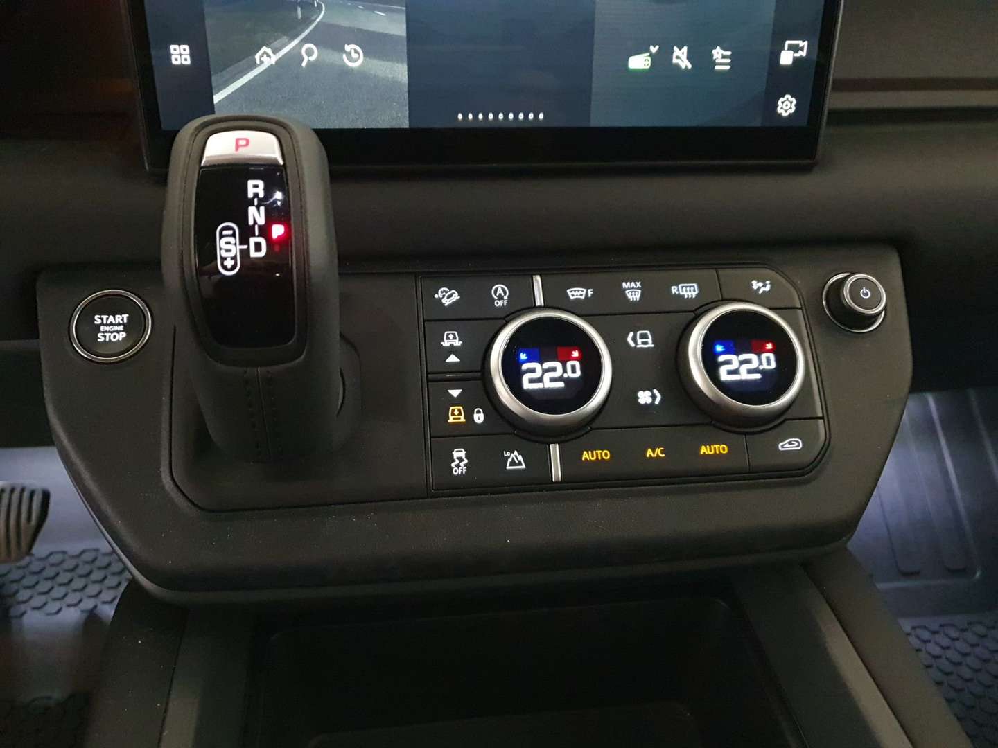 Land Rover Defender 110 D200 X-Dynamic SE - 2025 - Joinsteer - #37