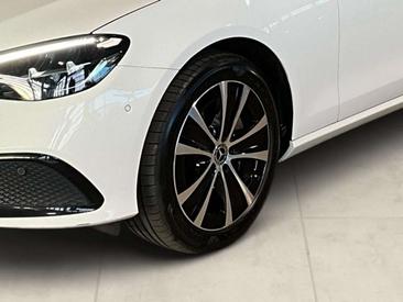 Mercedes Classe E 300 Avantgarde — photo 9