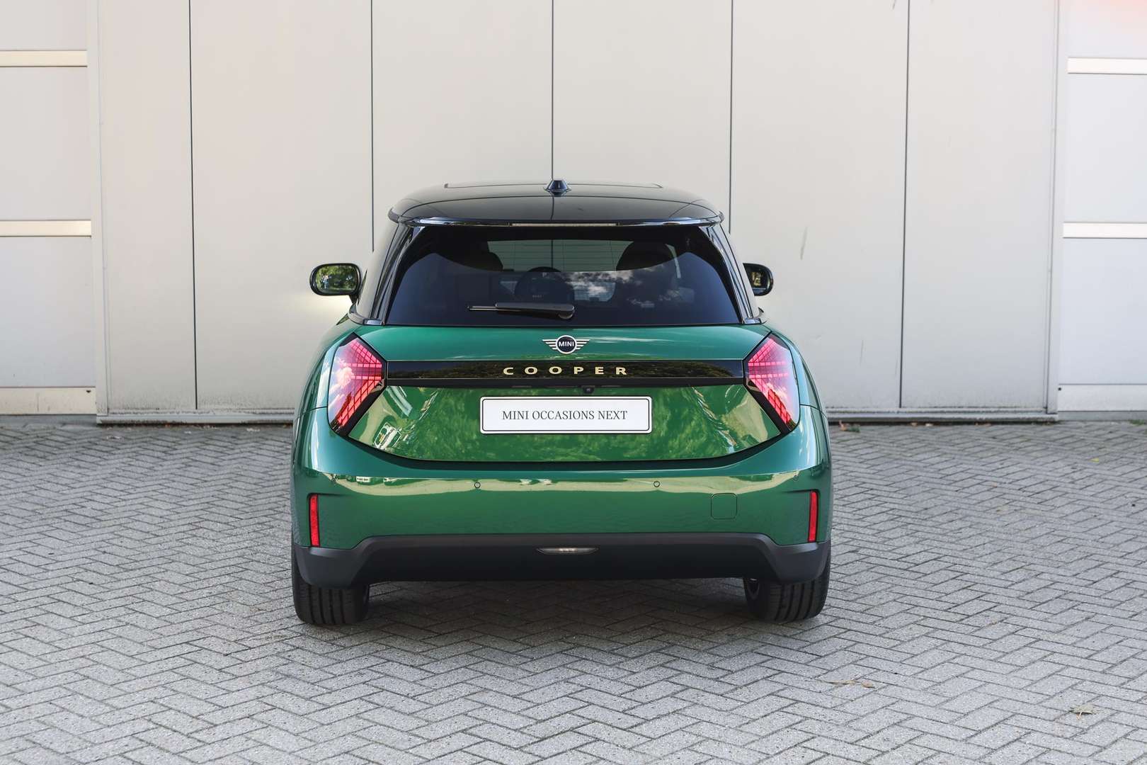 Mini Hatchback Favoured Cooper E - 2025 - Joinsteer - #5