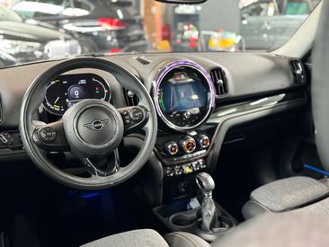 Mini Countryman COOPER SE — photo 8