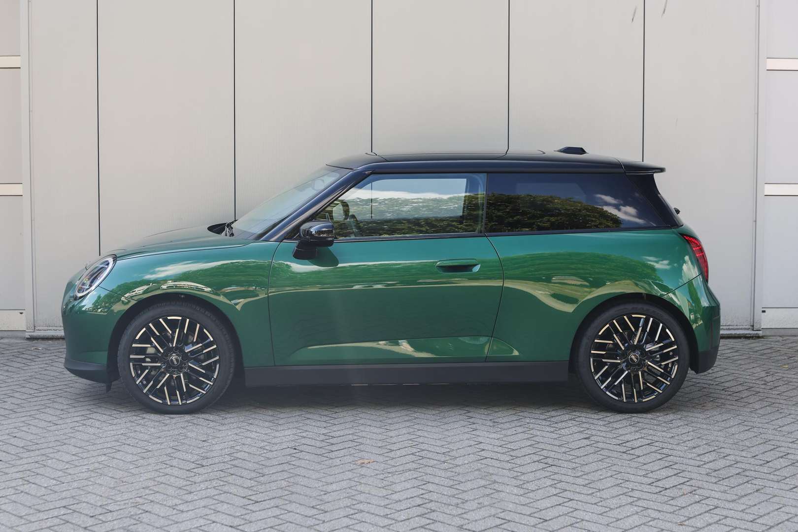 Mini Hatchback Favoured Cooper E - 2025 - Joinsteer - #6