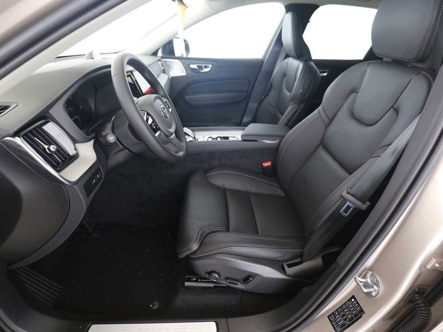 Volvo XC60 T8 Recharge Ultimate - 2025 - Joinsteer - #3