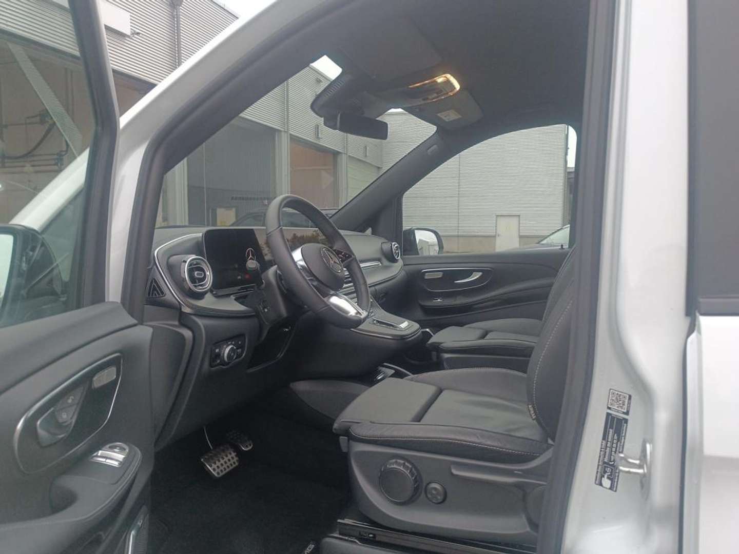 Mercedes V 250 250 Avantgarde - 2024 - Joinsteer - #9