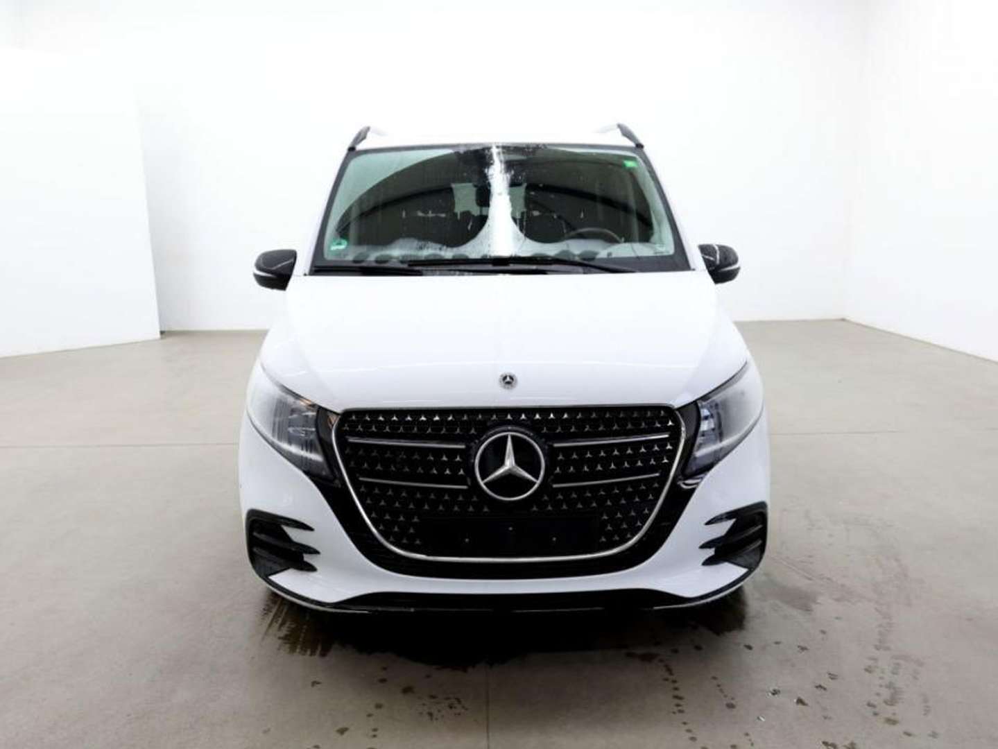Mercedes V 220 220 AMG Line - 2024 - Joinsteer - #1