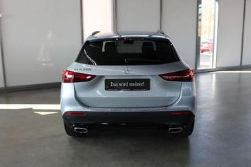 Mercedes GLA 200 PROGRESSIVE — photo 4