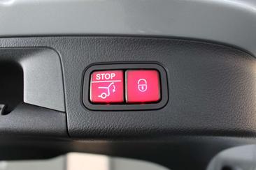 Mercedes GLA 200 PROGRESSIVE — photo 19