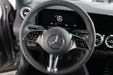 Mercedes GLA 200 PROGRESSIVE — photo 11
