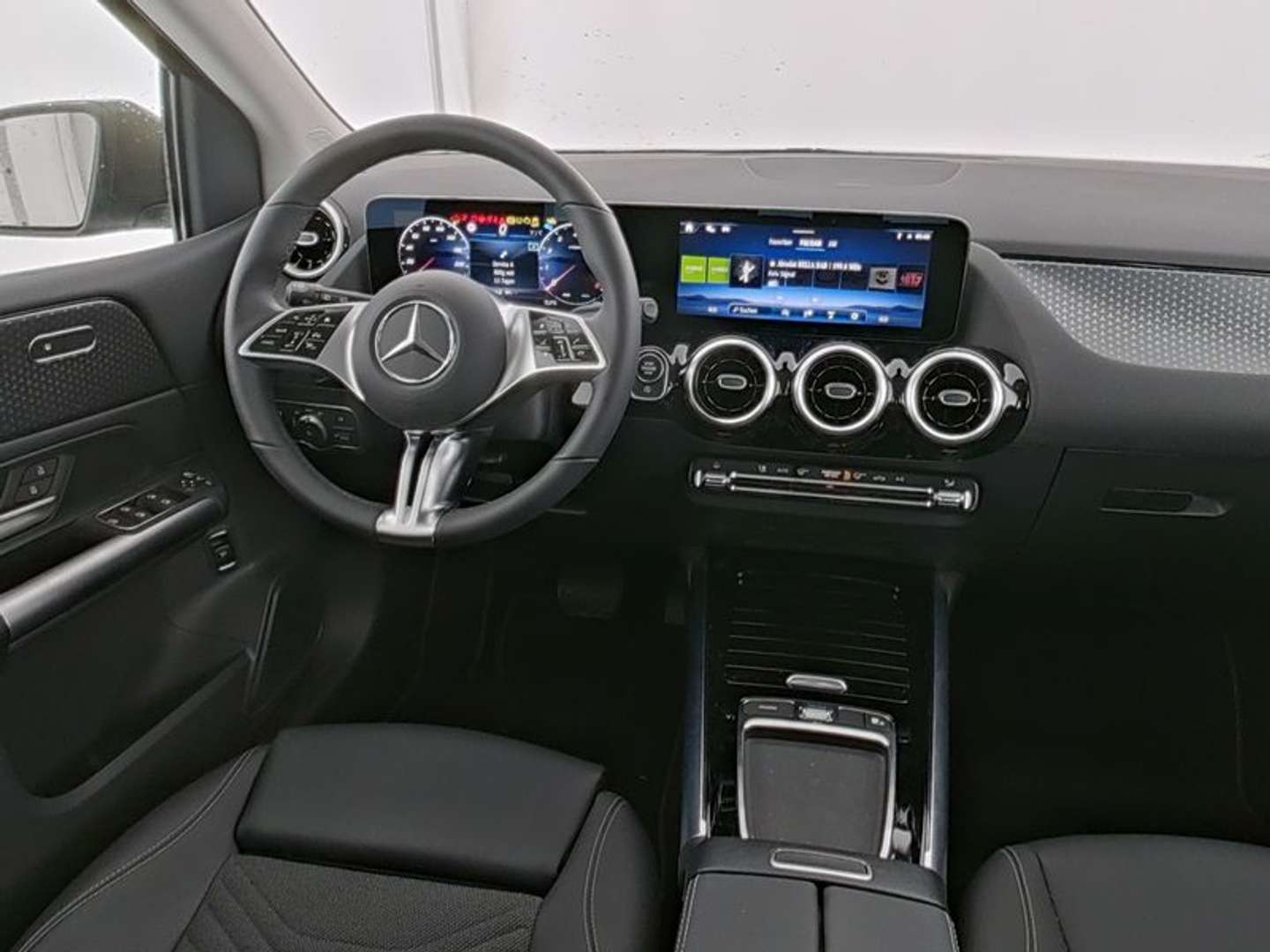 Mercedes Classe B 180 Progressive - 2024 - Joinsteer - #4