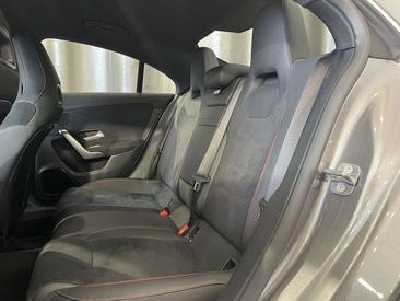 Mercedes CLA 200 Premium — photo 10