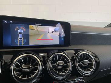 Mercedes CLA 200 Premium — photo 16