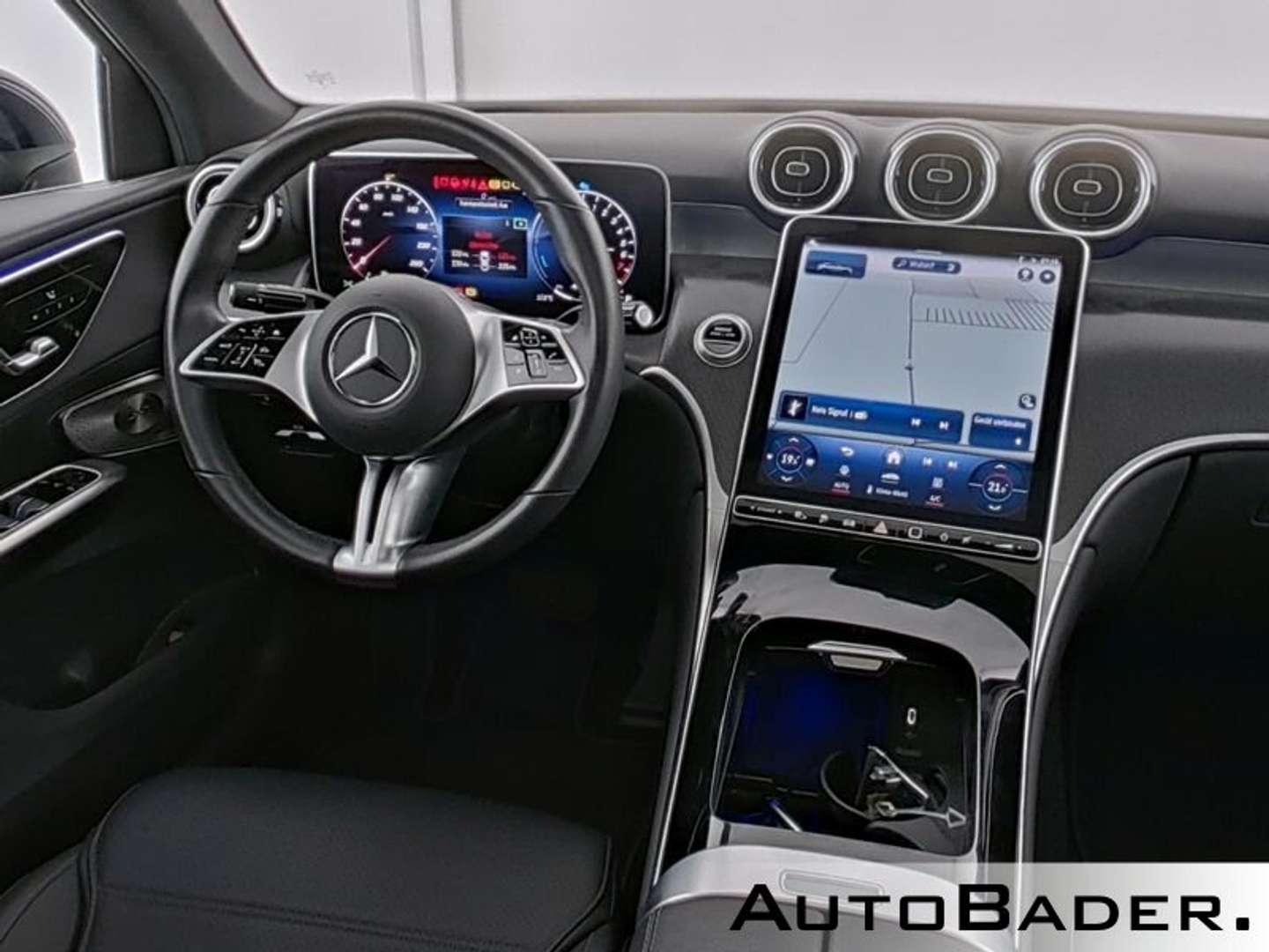 Mercedes GLC Coupé 300 Avantgarde - 2024 - Joinsteer - #3