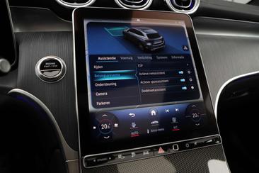 Mercedes GLC 400 AMG Line — photo 14