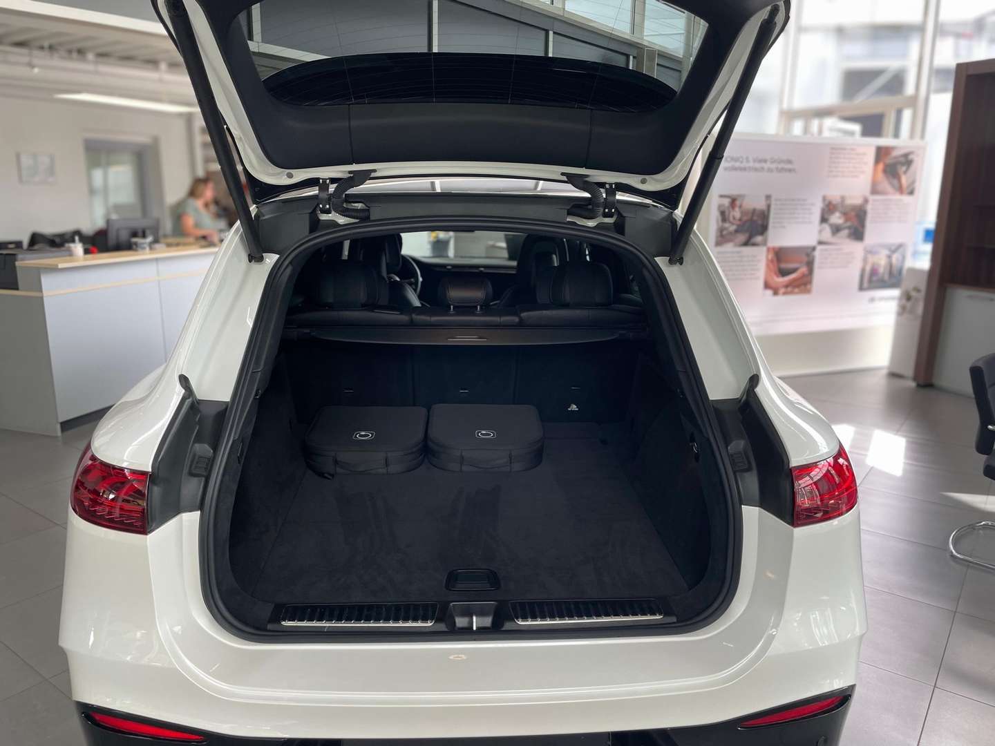 Mercedes EQS SUV 450+ AMG Line - 2023 - Joinsteer - #4