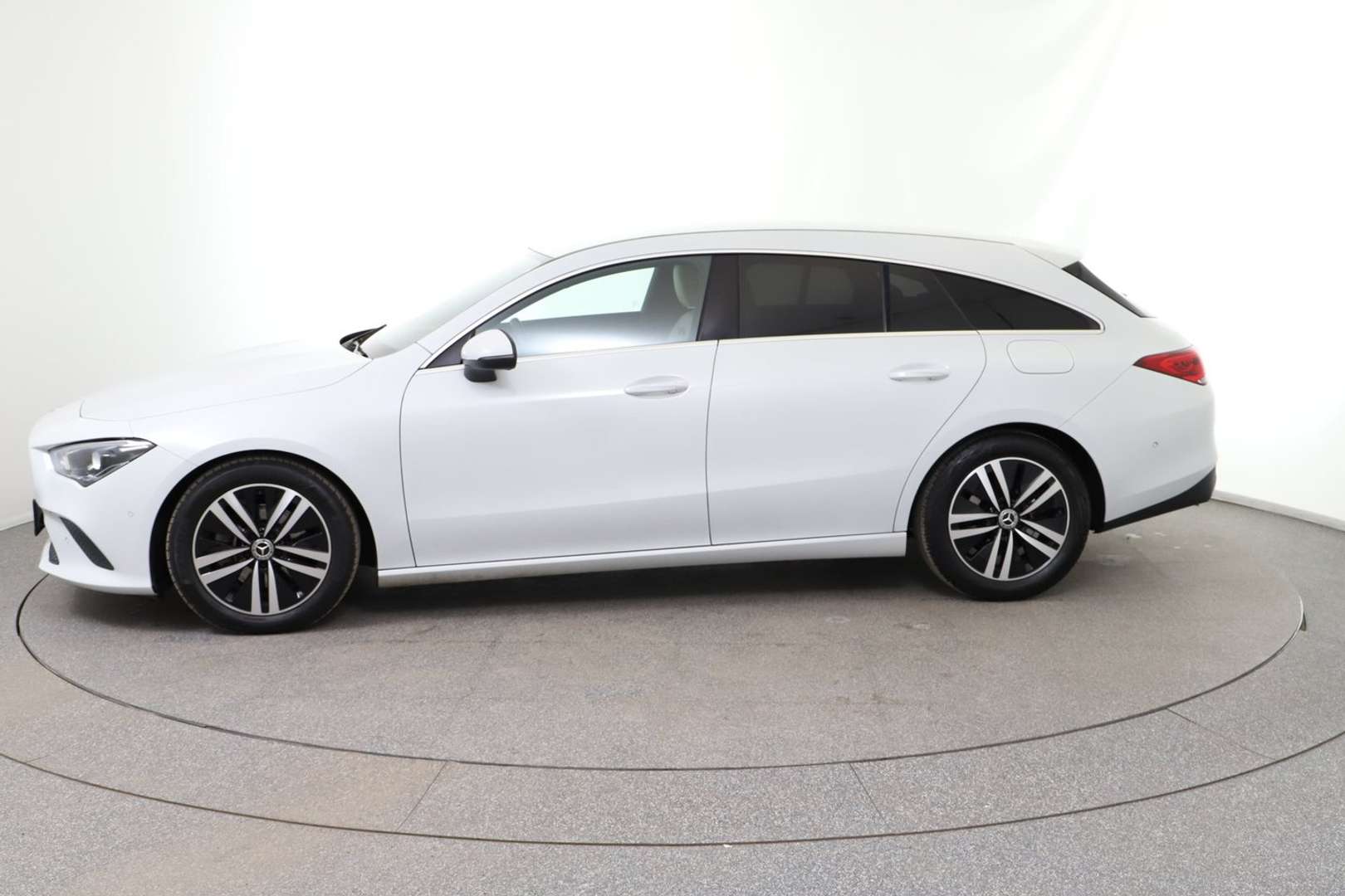 Mercedes CLA Shooting Break 180 - 2020 - Joinsteer - #1