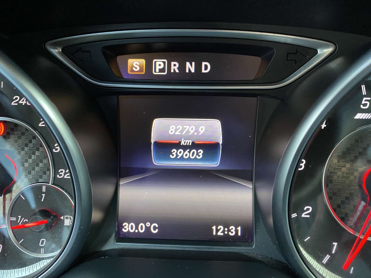 Mercedes GLA 45 Premium Plus - 2018 - Joinsteer - #49