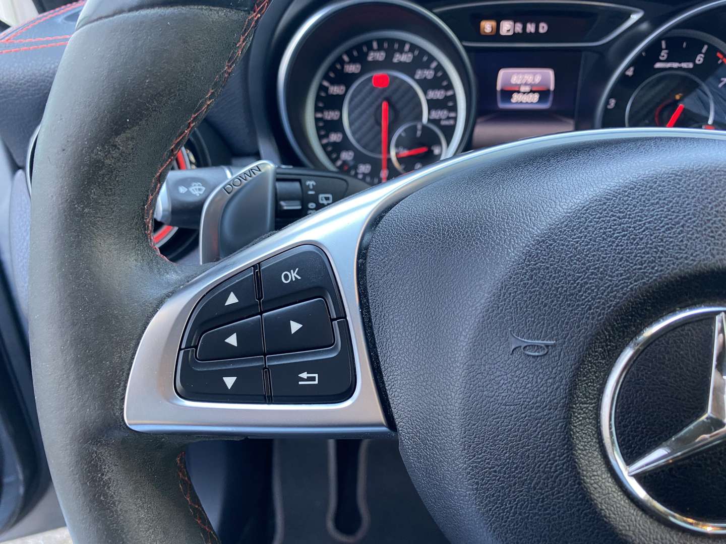 Mercedes GLA 45 Premium Plus - 2018 - Joinsteer - #50